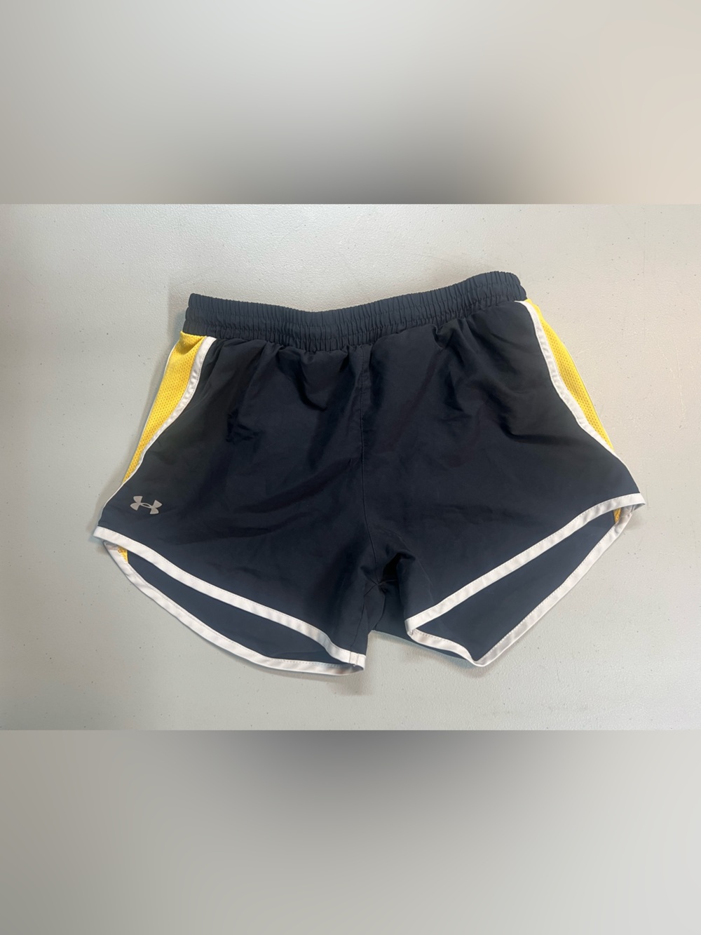 Under Armour HeatGear Running Shorts Women’s XS Black Yellow Athletic